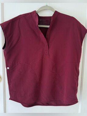 FIGS Rafaela Oversized Scrub Top